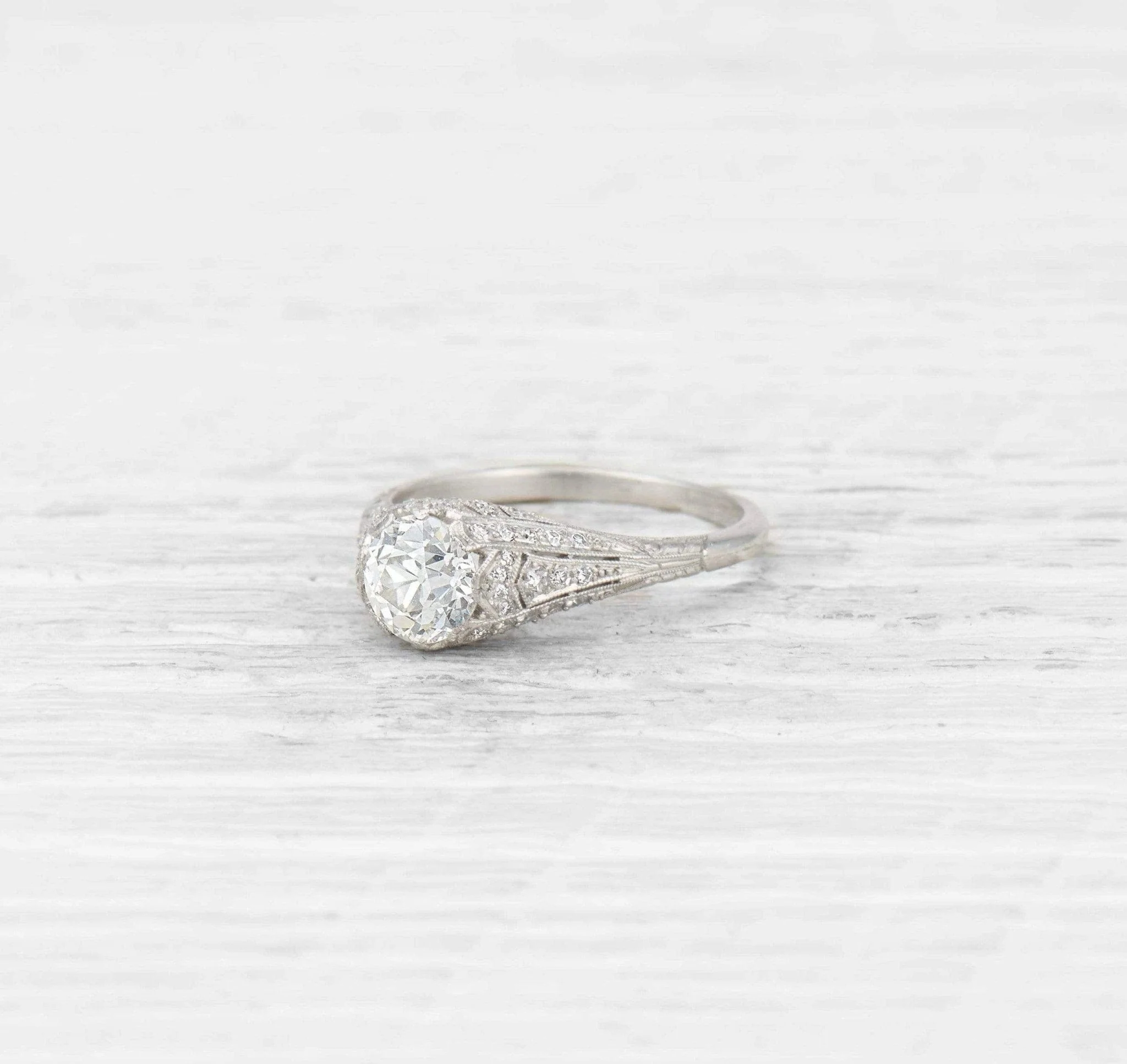 1.09 CARAT ART DECO DIAMOND ENGAGEMENT RING