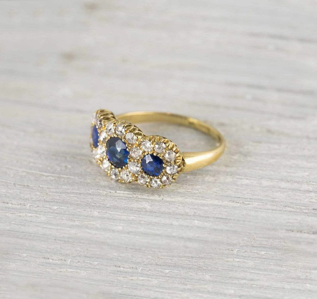 Antique Victorian Sapphire & Diamond Ring