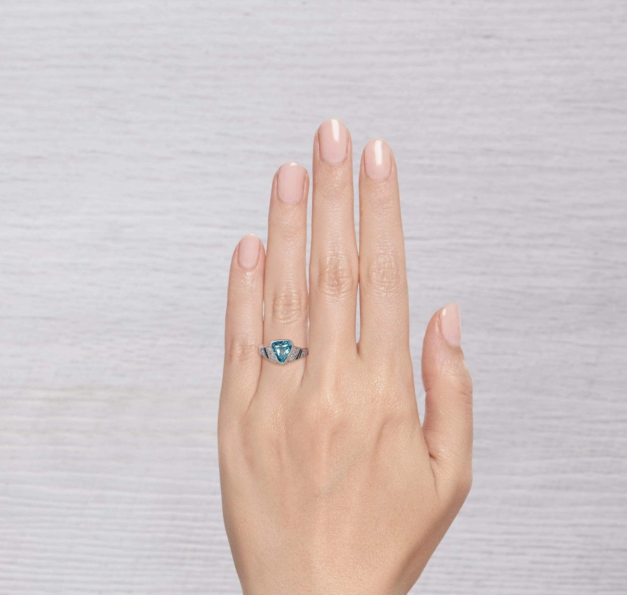 ART DECO BLUE ZIRCON AND DIAMOND RING - Image 5