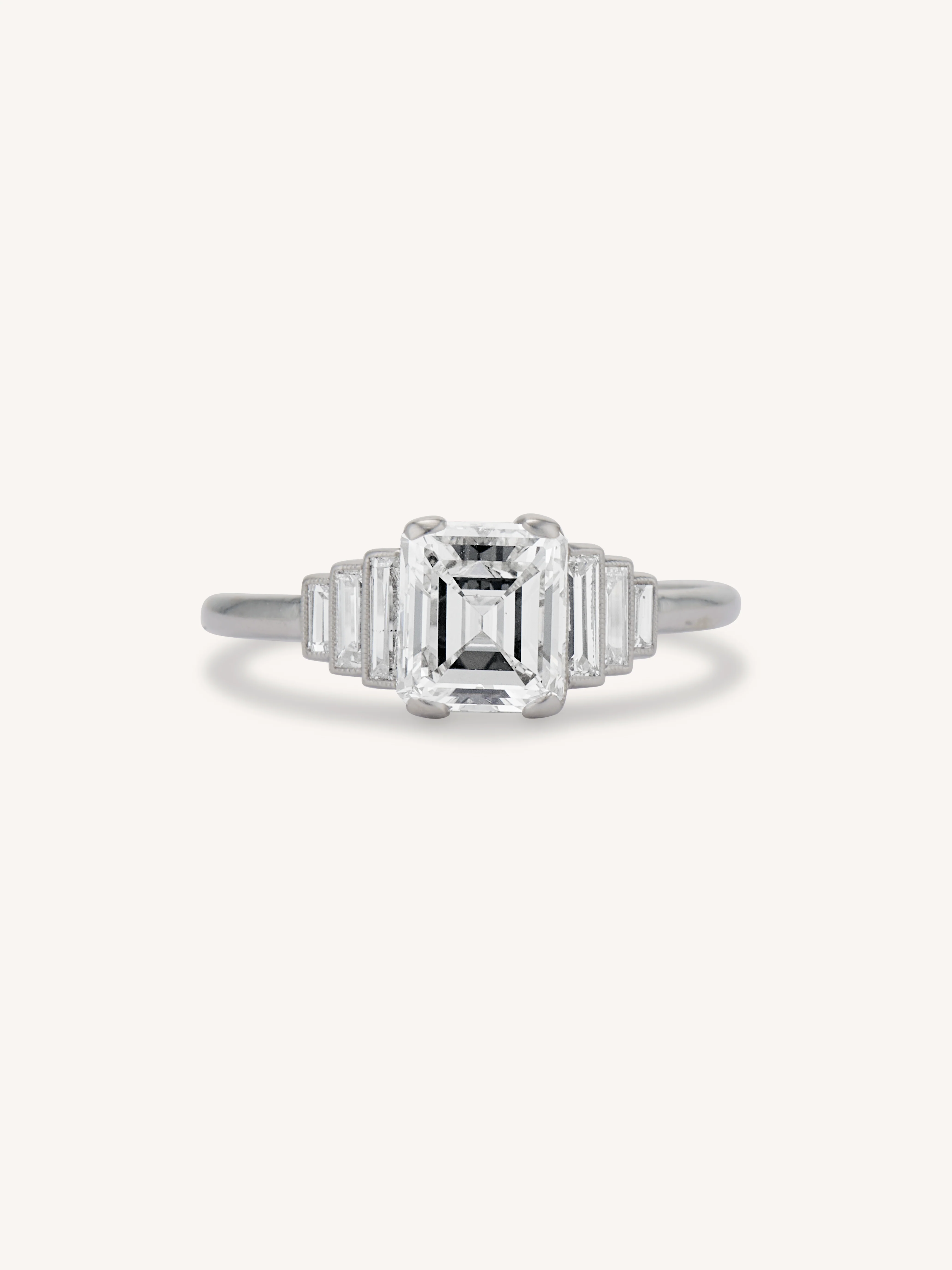 Art Deco 1.40 Carat Emerald & Baguette Cut Diamond Antique Engagement Ring
