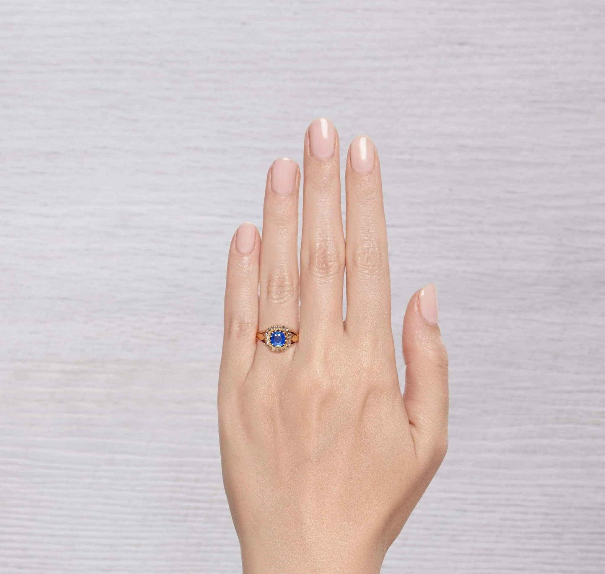 VICTORIAN SAPPHIRE AND DIAMOND ENGAGEMENT RING - Image 6